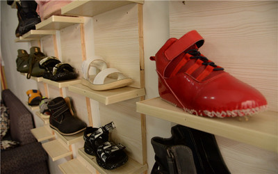 &ldquo;扶貧車間&rdquo;開在家門口 百姓致富有奔頭